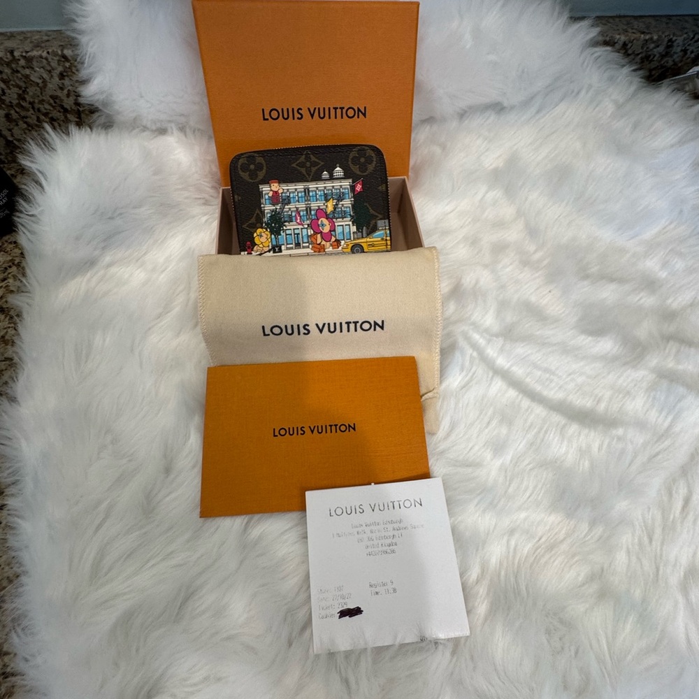 Louis Vuitton Vivienne Multicolor Wallet
